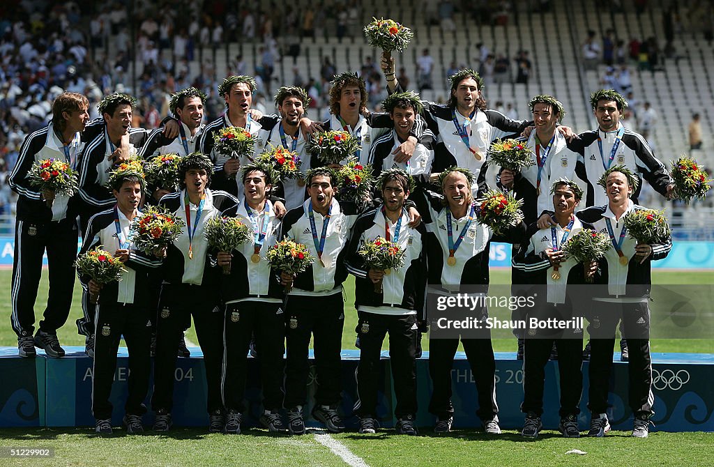 Mens Football Gold Contest Argentina v Paraguay