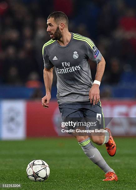 Karim Benzema of Real Madrid CF in action during the UEFA Champions League Round of 16 First Leg match between AS Roma and Real Madrid CF at Stadio...