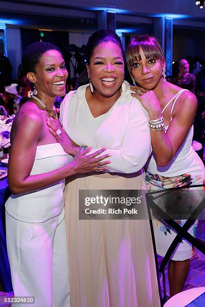 Oprah Winfrey , actress Holly Robinson and actress Kim Hawthorne attend the 2016 ESSENCE Black Women In Hollywood awards luncheon at the Beverly...