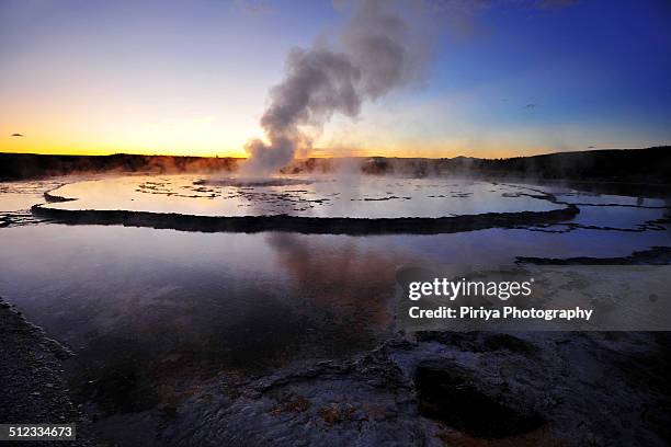 great fountain geyser - great fountain geyser stock pictures, royalty-free photos & images