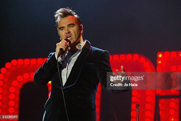 Morrissey performs on stage on the second day of "The Carling Weekend: Reading Festival" on August 28, 2004 in Reading, England. The festival takes...