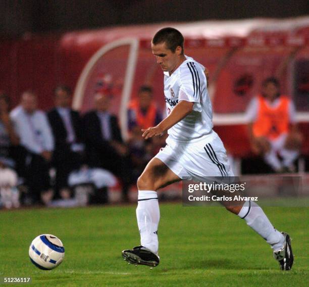 Michael Owen of Real Madrid during the match between Real Madrid and Mallorca at San Moix on August 29, 2004 in Palma de Mallorca, Spain.