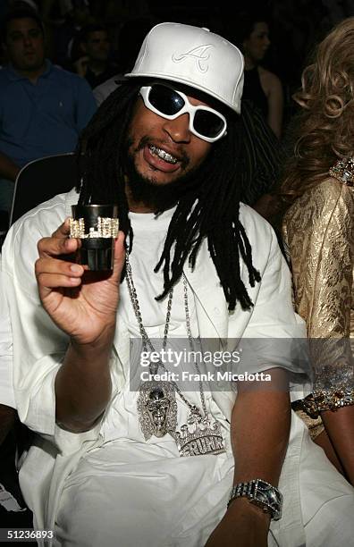 Rapper Lil Jon pose for a photo at the 2004 MTV Video Music Awards at the American Airlines Arena August 29, 2004 in Miami, Florida.