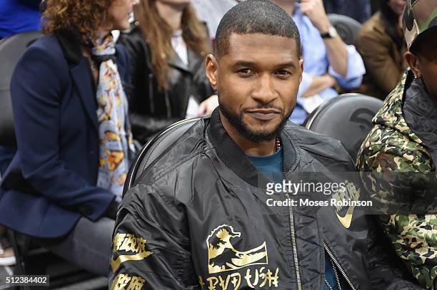 Recording artist Usher attends the Golden State Warriors v Atlanta Hawks Game at Philips Arena on February 22, 2016 in Atlanta, Georgia.