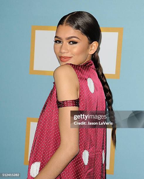 Zendaya Ethnicity Photos and Premium High Res Pictures - Getty Images