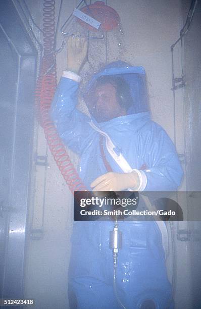 46 Biosafety Level 4 Laboratory Stock Photos, High-Res Pictures, and ...