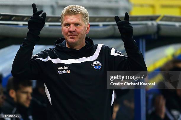 Head coach Stefan Effenberg of Paderborn reacts during the 2. Bundesliga match between SC Paderborn and RB Leipzig at Benteler Arena on February 26,...