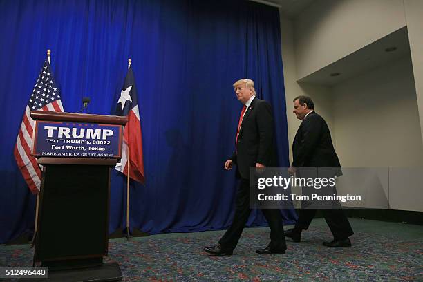 New Jersey Governor Chris Christie announces his support for Republican presidential candidate Donald Trump during a rally at the Fort Worth...
