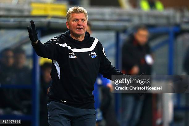 Head coach Stefan Effenberg of Paderborn shouts during the 2. Bundesliga match between SC Paderborn and RB Leipzig at Benteler Arena on February 26,...