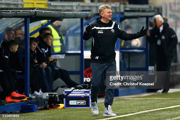 Head coach Stefan Effenberg of Paderborn reacts during the 2. Bundesliga match between SC Paderborn and RB Leipzig at Benteler Arena on February 26,...