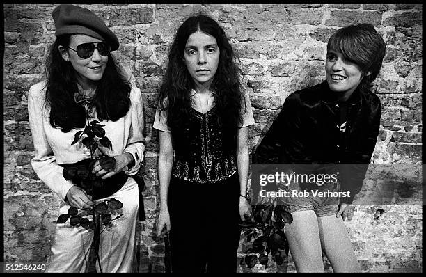 Young Roches The Roches Photos and Premium High Res Pictures - Getty Images