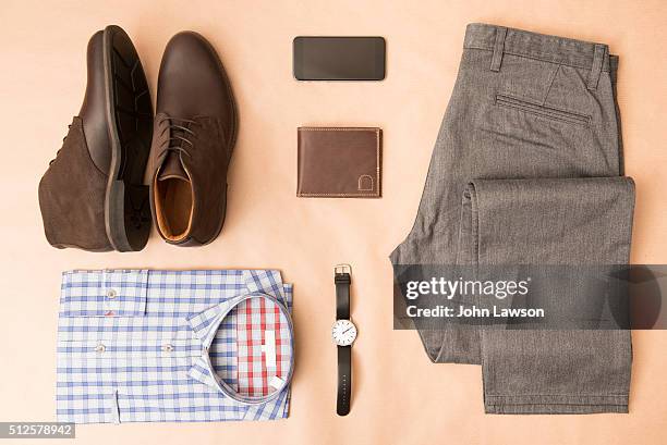 men's smart casual clothing - khaki fotografías e imágenes de stock