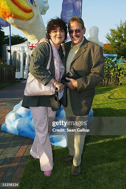 Herbert and Heike Koefer arrive at the restaurant variety show "Pomp, Duck and Circumstance" on the premiere night September 2, 2004 in Berlin,...