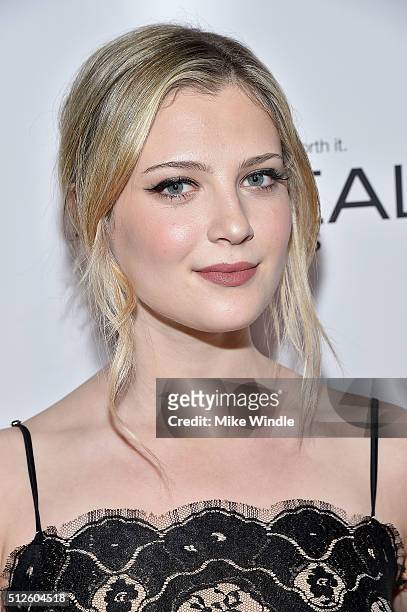Actress Zoe Levin attends Vanity Fair, L'Oreal Paris, & Hailee Steinfeld host DJ Night at Palihouse Holloway on February 26, 2016 in West Hollywood,...
