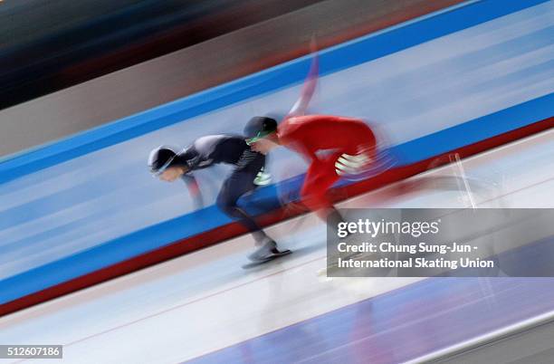 Hege Bokko of Norway and Kim Hyun-Yung of South Korea compete in the Ladies 500M during ISU World Sprint Speed Skating Championships on February 27,...