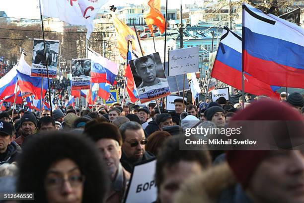 Moscovits attend a mass march marking the one-year anniversary of the killing of opposition leader Boris Nemtsov on February 27, 2016 in Moscow,...