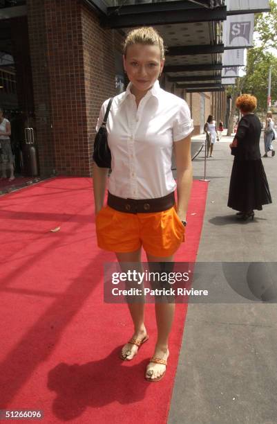 Leeanna Walsman arriving for the official opening of the " SYDNEY THEATRE " by NSW Premier Bob Carr and STC Artistic Director Robyn Nevin Walsh...