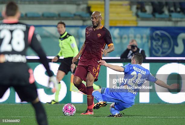 Roma player Maicon in action during the Serie A match between Empoli FC and AS Roma at Stadio Carlo Castellani on February 27, 2016 in Empoli, Italy.