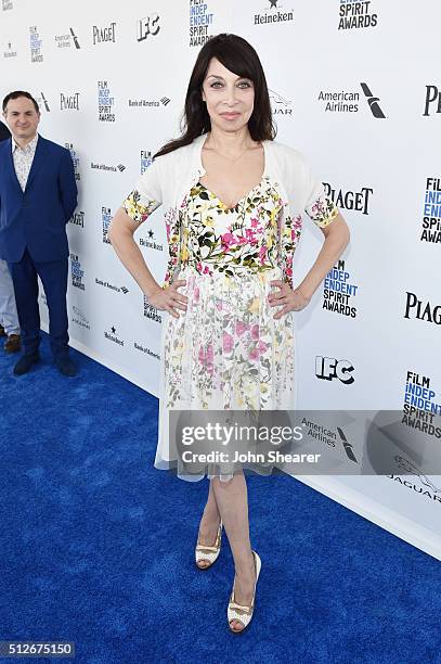 Actress Illeana Douglas attends the 2016 Film Independent Spirit Awards on February 27, 2016 in Santa Monica, California.