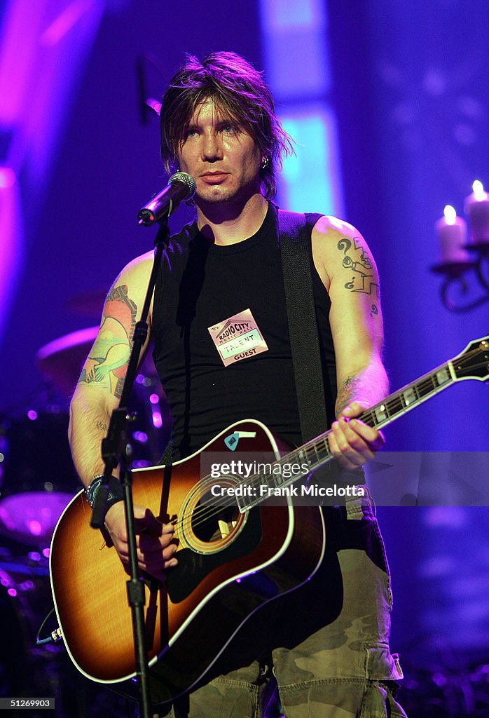 Musician John Rzeznik of the Goo Goo Dolls rehearses his performance Musician John Rzeznik of the Goo Goo Dolls rehearses his performance