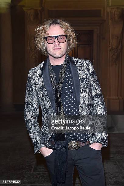 Peter Dundas attends Vogue Cocktail Party honoring photographer Mario Testino on February 27, 2016 in Milan, Italy.