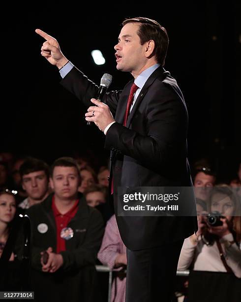 United States Senator Marco Rubio, R-Florida, campaigns for the Republican nomination for President of the United States at Marshall Space Flight...