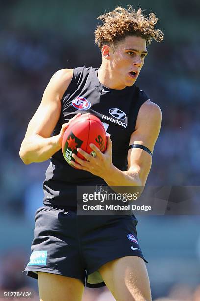 Charlie Curnow of the Blues marks the ball during the 2016 AFL NAB Challenge match between Carlton and Essendon at Ikon Park on February 28, 2016 in...