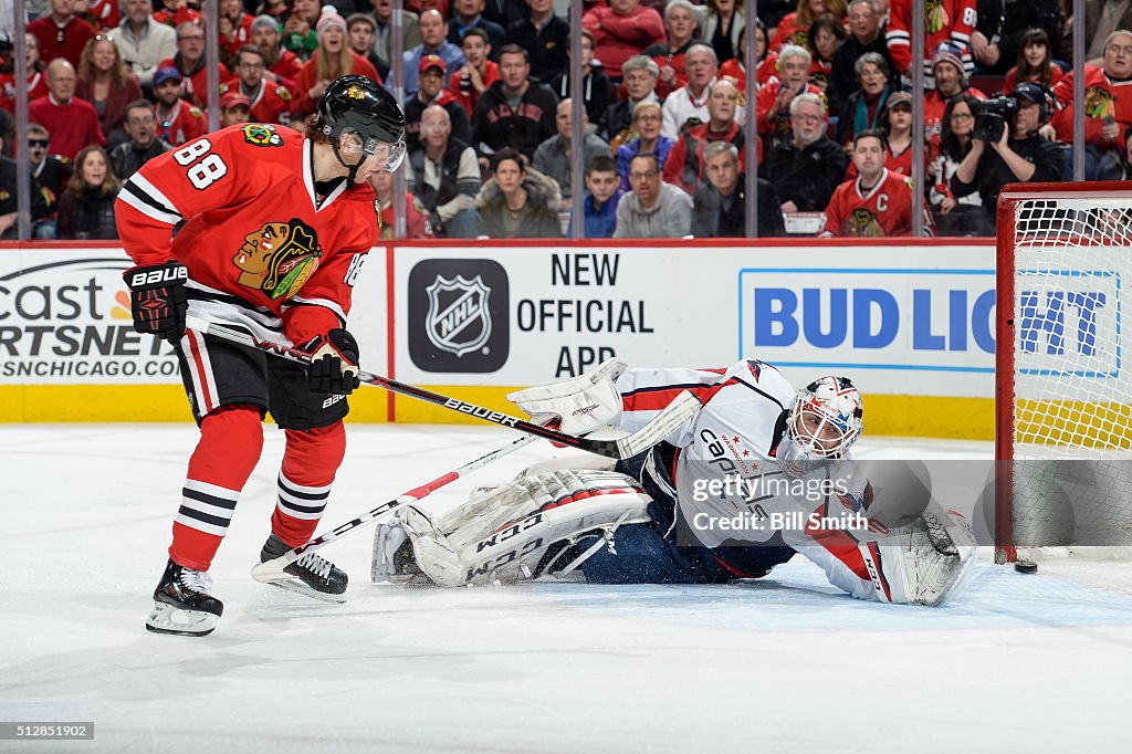 Washington Capitals v Chicago Blackhawks