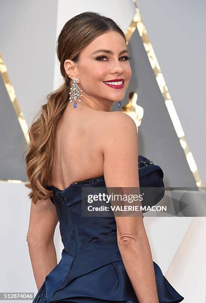 Sofia Vergara arrives on the red carpet for the 88th Oscars on February 28, 2016 in Hollywood, California. AFP PHOTO / VALERIE MACON / AFP / VALERIE...