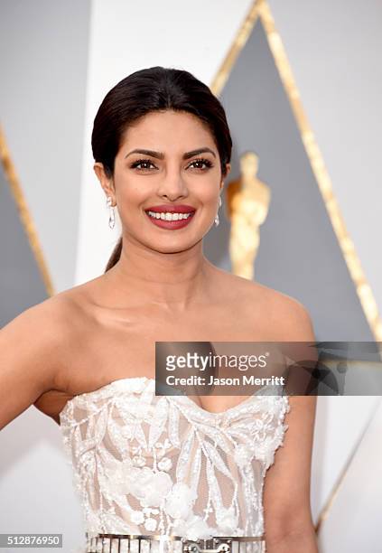 Actress Priyanka Chopra attends the 88th Annual Academy Awards at Hollywood & Highland Center on February 28, 2016 in Hollywood, California.