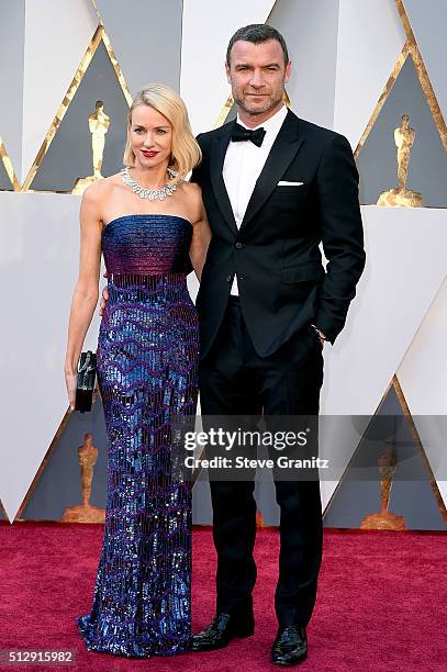 Actress Naomi Watts and actor Liev Schreiber attend the 88th Annual Academy Awards at Hollywood & Highland Center on February 28, 2016 in Hollywood,...