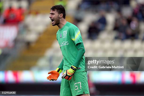 Marco Sportiello of Atalanta BC in action during the Serie A match between Carpi FC and Atalanta BC at Alberto Braglia Stadium on February 28, 2016...