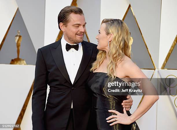 Actors Leonardo DiCaprio and Kate Winslet attend the 88th Annual Academy Awards at Hollywood & Highland Center on February 28, 2016 in Hollywood,...