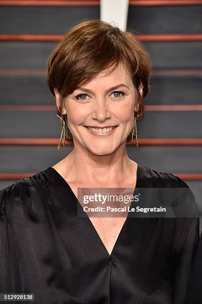 Actress Carey Lowell attends the 2016 Vanity Fair Oscar Party Hosted By Graydon Carter at the Wallis Annenberg Center for the Performing Arts on...