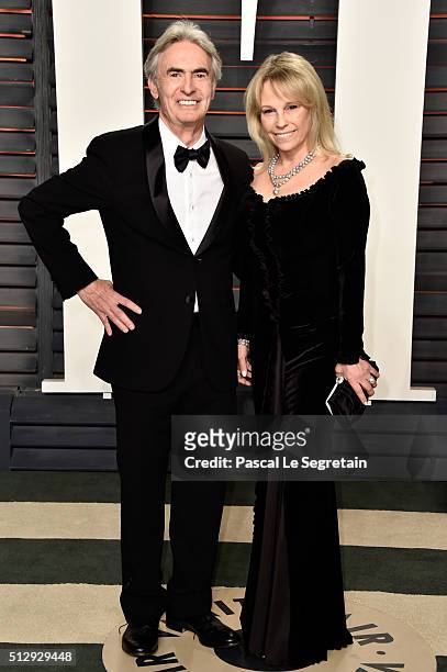 Director David Steinberg and actress Robyn Todd Steinberg attend the 2016 Vanity Fair Oscar Party Hosted By Graydon Carter at the Wallis Annenberg...