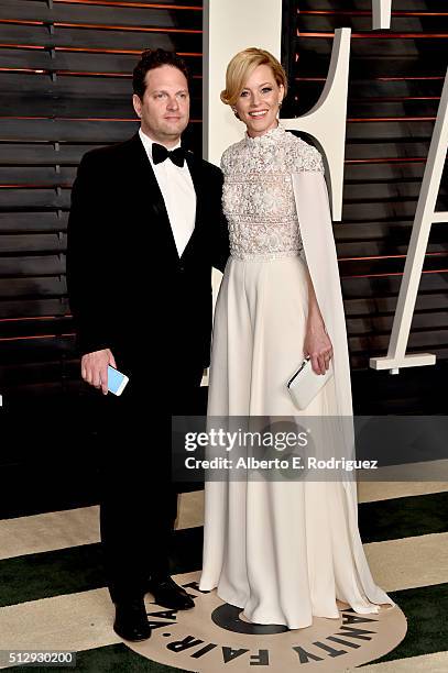 Producer Max Handelman and actress Elizabeth Banks attend the 2016 Vanity Fair Oscar Party hosted By Graydon Carter at Wallis Annenberg Center for...