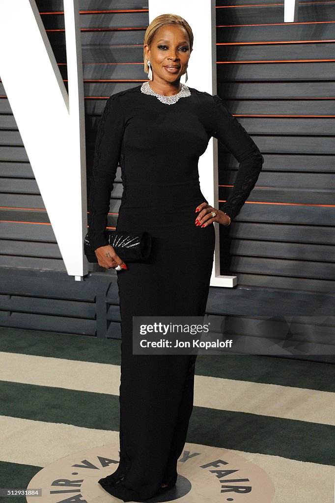 2016 Vanity Fair Oscar Party Hosted By Graydon Carter - Arrivals