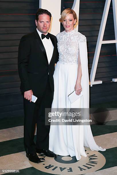 Producer Max Handelman and actress Elizabeth Banks arrive at the 2016 Vanity Fair Oscar Party Hosted by Graydon Carter at the Wallis Annenberg Center...