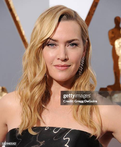 Actress Kate Winslet arrives at the 88th Annual Academy Awards at Hollywood & Highland Center on February 28, 2016 in Hollywood, California.