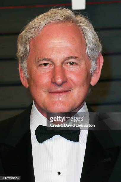 Actor Victor Garber arrives at the 2016 Vanity Fair Oscar Party Hosted by Graydon Carter at the Wallis Annenberg Center for the Performing Arts on...