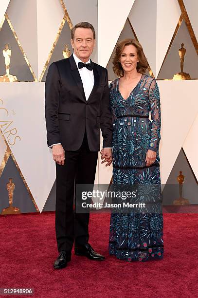 Actor Bryan Cranston and wife Robin Dearden attends the 88th Annual Academy Awards at Hollywood & Highland Center on February 28, 2016 in Hollywood,...