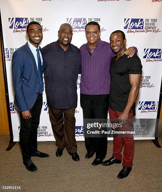 Raun Raun Theatre Photos and Premium High Res Pictures - Getty Images