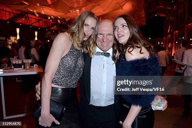 Actress Kelly Lynch, singer-songwriter Jimmy Buffett and actress Shane Lynch attend the 2016 Vanity Fair Oscar Party Hosted By Graydon Carter at the...