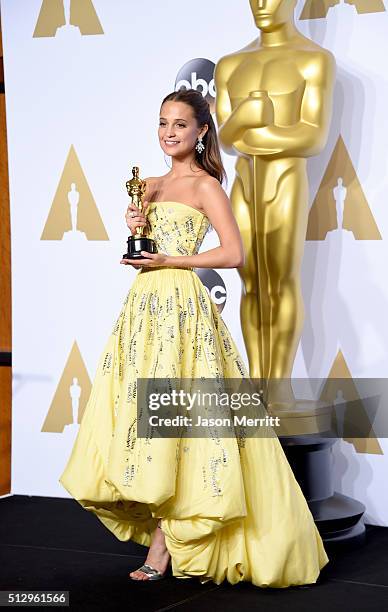 Actress Alicia Vikander, winner of the Best Actress in a Supporting Role award for 'The Danish Girl,' poses in the press room during the 88th Annual...