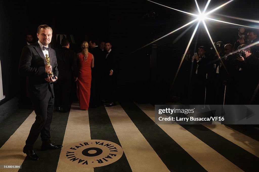 2016 Vanity Fair Oscar Party Hosted By Graydon Carter - Roaming Arrivals