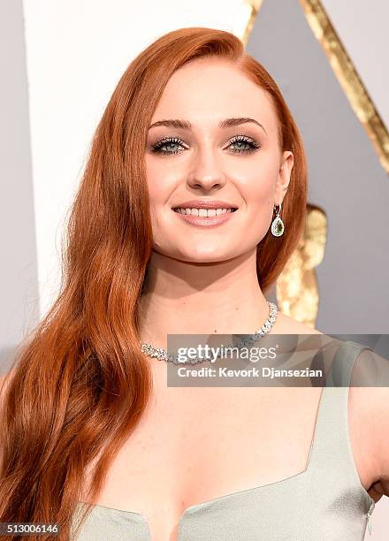 Actress Sophie Turner attends the 88th Annual Academy Awards at Hollywood & Highland Center on February 28, 2016 in Hollywood, California.