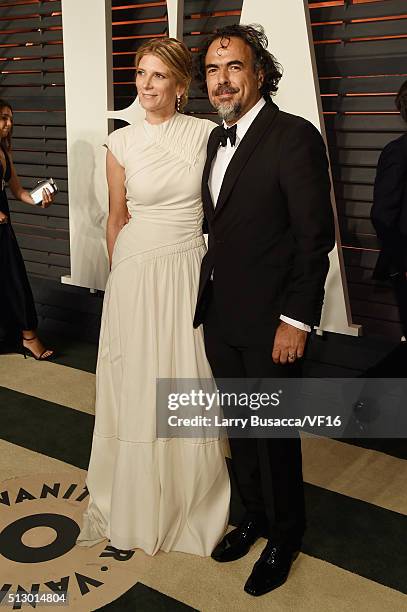 Filmmaker Alejandro Gonzalez Inarritu and Maria Eladia Hagerman attend the 2016 Vanity Fair Oscar Party Hosted By Graydon Carter at the Wallis...