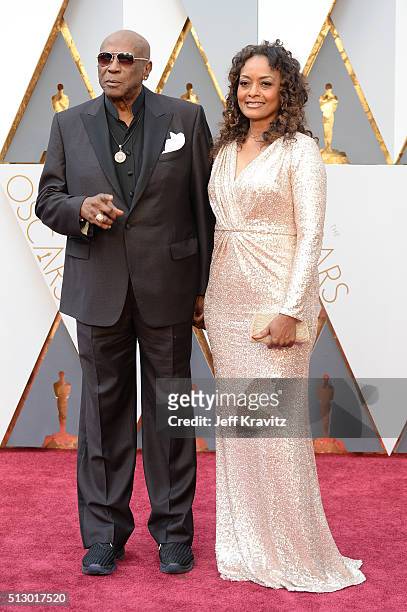 Actor Louis Gossett Jr. And Shirley Neal attend the 88th Annual Academy Awards at Hollywood & Highland Center on February 28, 2016 in Hollywood,...
