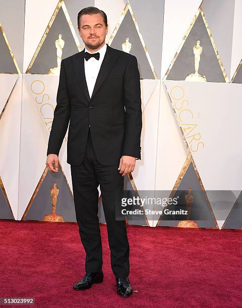 Leonardo DiCaprio arrives at the 88th Annual Academy Awards at Hollywood & Highland Center on February 28, 2016 in Hollywood, California.