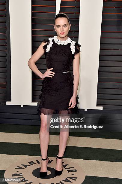 Actress Daisy Ridley attends the 2016 Vanity Fair Oscar Party hosted By Graydon Carter at Wallis Annenberg Center for the Performing Arts on February...